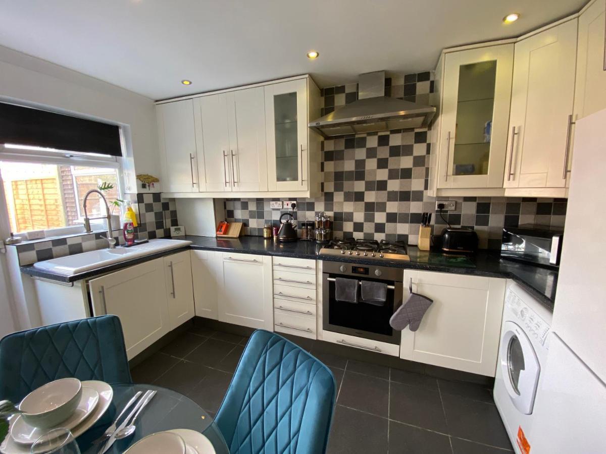 Host & Stay - Cotman Close Milton Keynes Exterior photo
